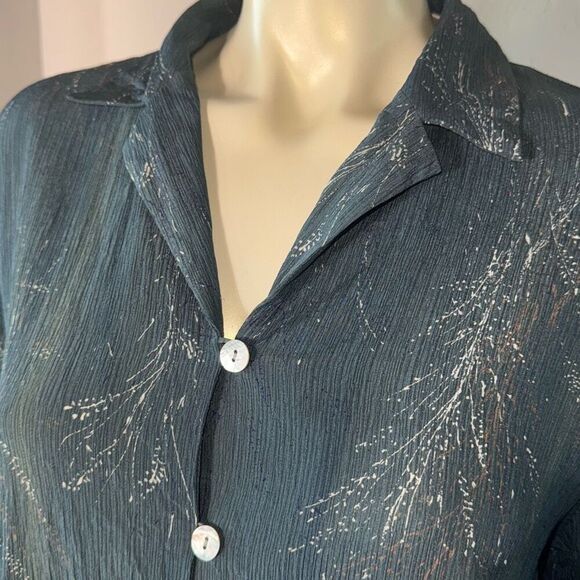 Vintage 90’s Green Whimsical Earth Print Oversized Silk Short Sleeve Button Down - Picture 5 of 14